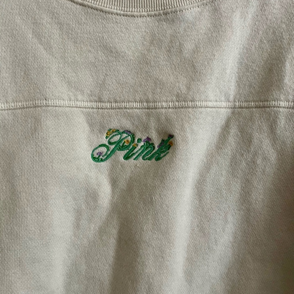 PINK Cropped Crewneck - Picture 3 of 6
